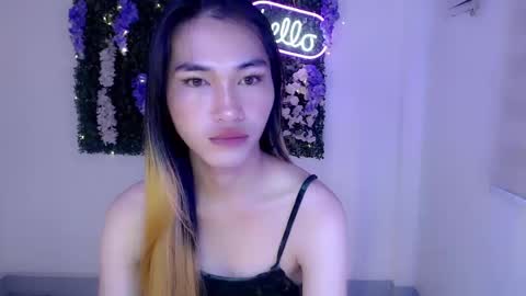 Snapshot of yoursexservice chatting on January 25, 12:17 am online show from January 25, 12:17 am