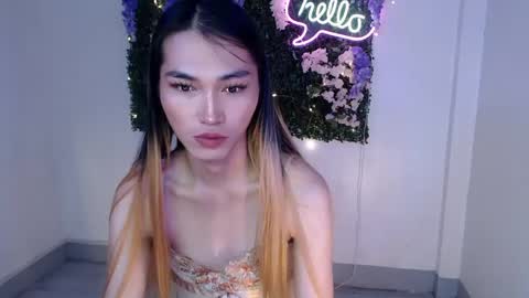 Snapshot of yoursexservice chatting on January 25, 11:43 pm online show from January 25, 11:43 pm