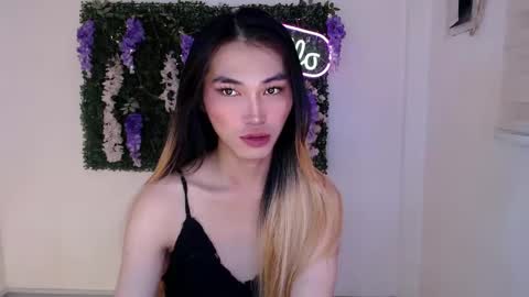 Snapshot of yoursexservice chatting on February 11, 11:44 pm online show from February 11, 11:44 pm