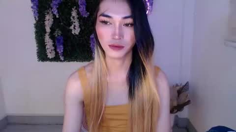 Snapshot of yoursexservice chatting on February 15, 1:10 am online show from February 15, 1:10 am