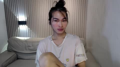Snapshot of yoursexservice chatting on December 14, 12:27 am online show from December 14, 12:27 am