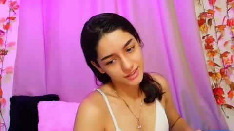 Snapshot of yoursexy18lover chatting on December 2, 10:31 am Lina and roberth online show from December 2, 10:31 am