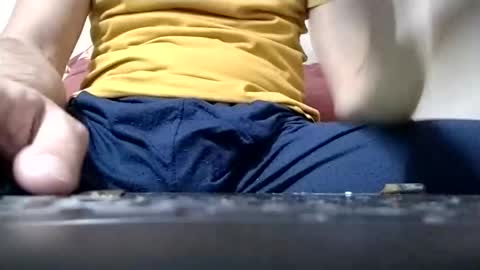 Snapshot of yoursexymr chatting on October 28, 6:43 pm Mark online show from October 28, 6:43 pm