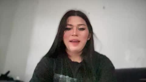 LALA online show from February 18, 3:02 am