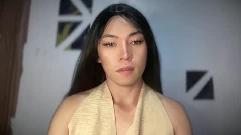 yoursweet_april19 online show from May 17, 4:32 am