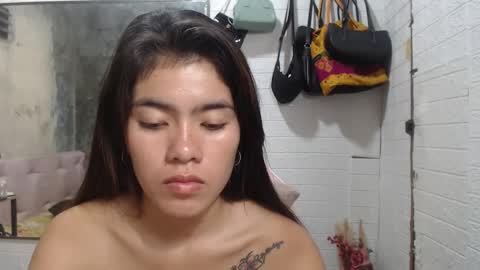 Snapshot of yoursweet_asian20 chatting on January 16, 4:28 am Maddie online show from January 16, 4:28 am
