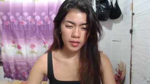 Snapshot of yoursweet_asian20 chatting on January 31, 2:48 am Maddie online show from January 31, 2:48 am