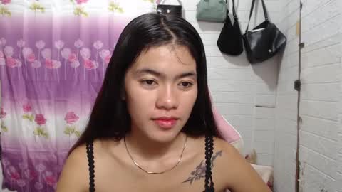 Snapshot of yoursweet_asian20 chatting on March 6, 6:19 am Maddie online show from March 6, 6:19 am