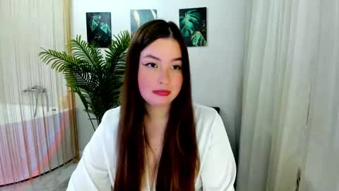 Snapshot of yoursweetmaddy chatting on May 28, 7:22 pm yoursweetmaddy online show from May 28, 7:22 pm