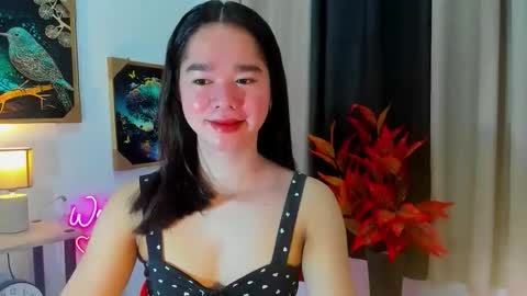 yourtinybunny online show from November 8, 10:26 am