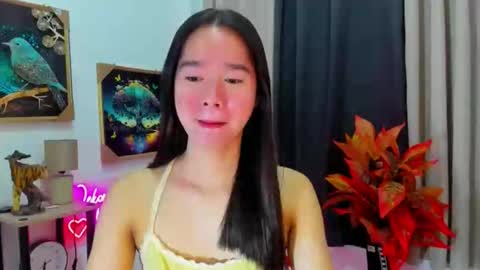 yourtinybunny online show from February 22, 10:47 am