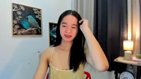 yourtinybunny online show from June 6, 11:26 am