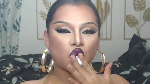 Snapshot of yourtrannyqueenxxx chatting on November 24, 10:53 pm Anastacia Grey online show from November 24, 10:53 pm