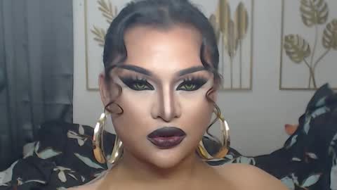 Snapshot of yourtrannyqueenxxx chatting on January 8, 10:12 pm Anastacia Grey online show from January 8, 10:12 pm