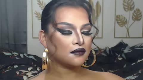 Snapshot of yourtrannyqueenxxx chatting on January 9, 9:38 pm Anastacia Grey online show from January 9, 9:38 pm