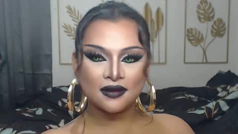 Snapshot of yourtrannyqueenxxx chatting on January 14, 10:36 pm Anastacia Grey online show from January 14, 10:36 pm