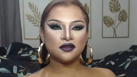 Snapshot of yourtrannyqueenxxx chatting on March 7, 8:50 pm Anastacia Grey online show from March 7, 8:50 pm