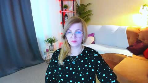 Alice online show from April 23, 12:29 pm