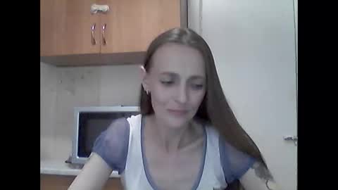 Snapshot of youur_light chatting on May 23, 5:39 pm Youur light online show from May 23, 5:39 pm