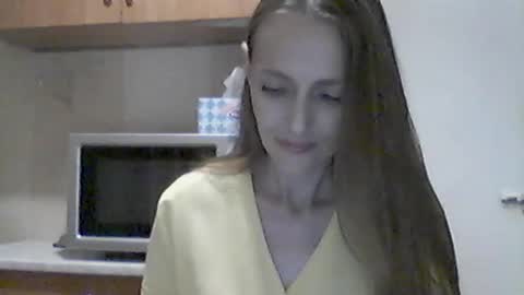 Snapshot of youur_light chatting on June 12, 7:46 pm Youur light online show from June 12, 7:46 pm