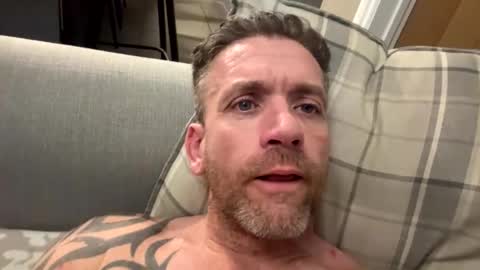 Snapshot of youwantus69 chatting on March 4, 5:57 am You want us 69 online show from March 4, 5:57 am