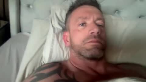 Snapshot of youwantus69 chatting on April 6, 6:03 am You want us 69 online show from April 6, 6:03 am