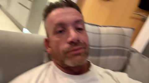 Snapshot of youwantus69 chatting on April 7, 3:51 am You want us 69 online show from April 7, 3:51 am