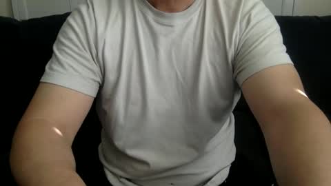 yque online show from January 15, 8:12 pm