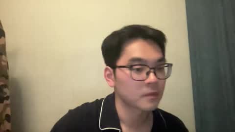 Albert Locko online show from April 5, 4:04 pm