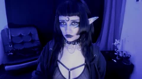 Yue Eclipsa online show from January 18, 4:49 am