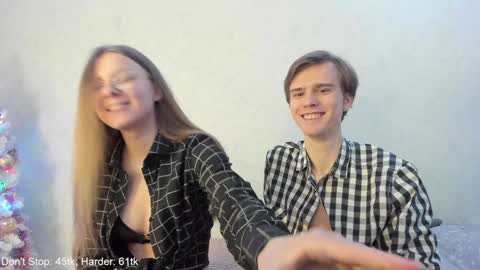 Snapshot of yueslang chatting on December 29, 8:04 pm Yue Lang and Samm online show from December 29, 8:04 pm