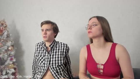 Snapshot of yueslang chatting on December 30, 8:04 pm Yue Lang and Samm online show from December 30, 8:04 pm