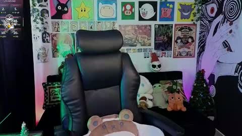    rawr   Anne Independent model      online show from December 22, 3:31 pm