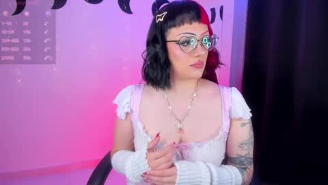   online show from February 25, 5:39 am