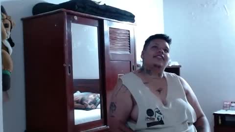 Snapshot of yulandval chatting on November 13, 10:41 pm yul and val couple online show from November 13, 10:41 pm