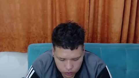 Snapshot of yulandval chatting on November 22, 3:38 am yul and val couple online show from November 22, 3:38 am