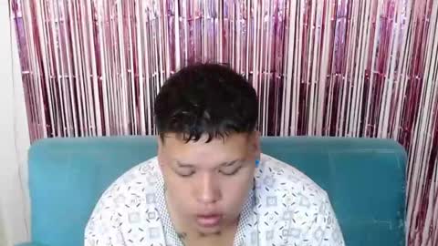 Snapshot of yulandval chatting on December 3, 1:09 pm yul and val couple online show from December 3, 1:09 pm