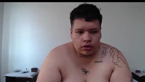 yul and val couple online show from December 15, 5:17 pm