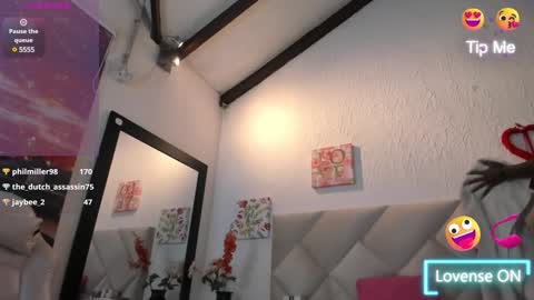 Snapshot of yuliana_milleer chatting on January 3, 9:15 pm Yuliana online show from January 3, 9:15 pm