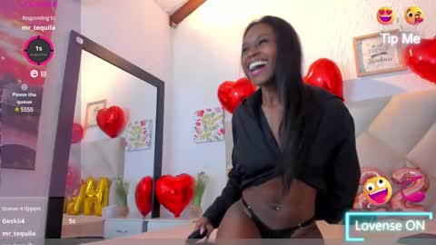 Snapshot of yuliana_milleer chatting on February 15, 3:28 pm Yuliana online show from February 15, 3:28 pm