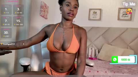 Snapshot of yuliana_milleer chatting on October 11, 6:39 pm Yuliana online show from October 11, 6:39 pm