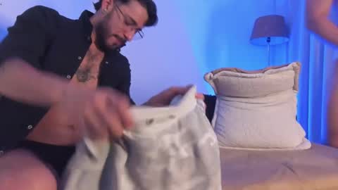 Snapshot of yulianpereira25 chatting on September 25, 12:03 am yulian 2811 online show from September 25, 12:03 am