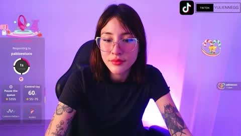 Snapshot of yulienne chatting on September 14, 3:05 am Yulienne online show from September 14, 3:05 am