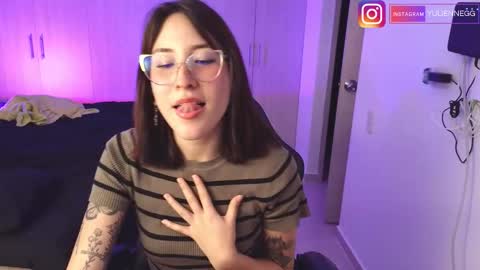 Yulienne online show from November 9, 1:37 am