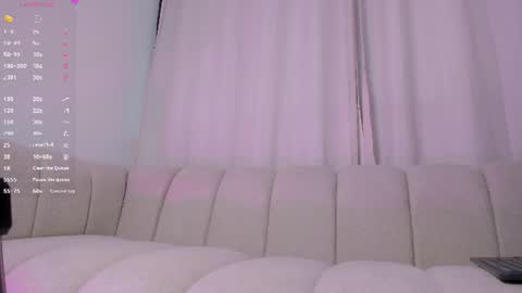Snapshot of yulieth_x chatting on June 22, 2:14 pm yulieth_x online show from June 22, 2:14 pm