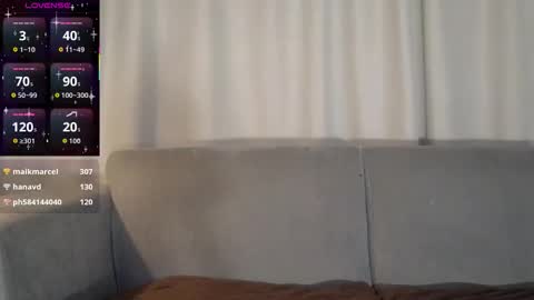 yuliethpetite online show from February 5, 12:10 pm