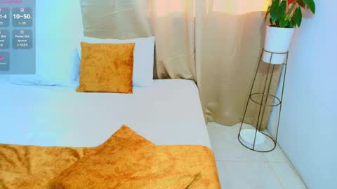 Snapshot of yulina_xue chatting on September 8, 10:09 pm Yulina online show from September 8, 10:09 pm