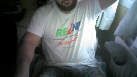 Snapshot of yulius_7 chatting on October 29, 10:17 am yulius_7 online show from October 29, 10:17 am