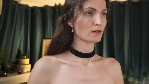 yulla dao online show from April 5, 4:26 pm