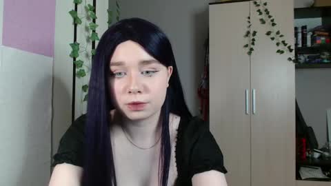 Eva online show from December 15, 5:06 pm